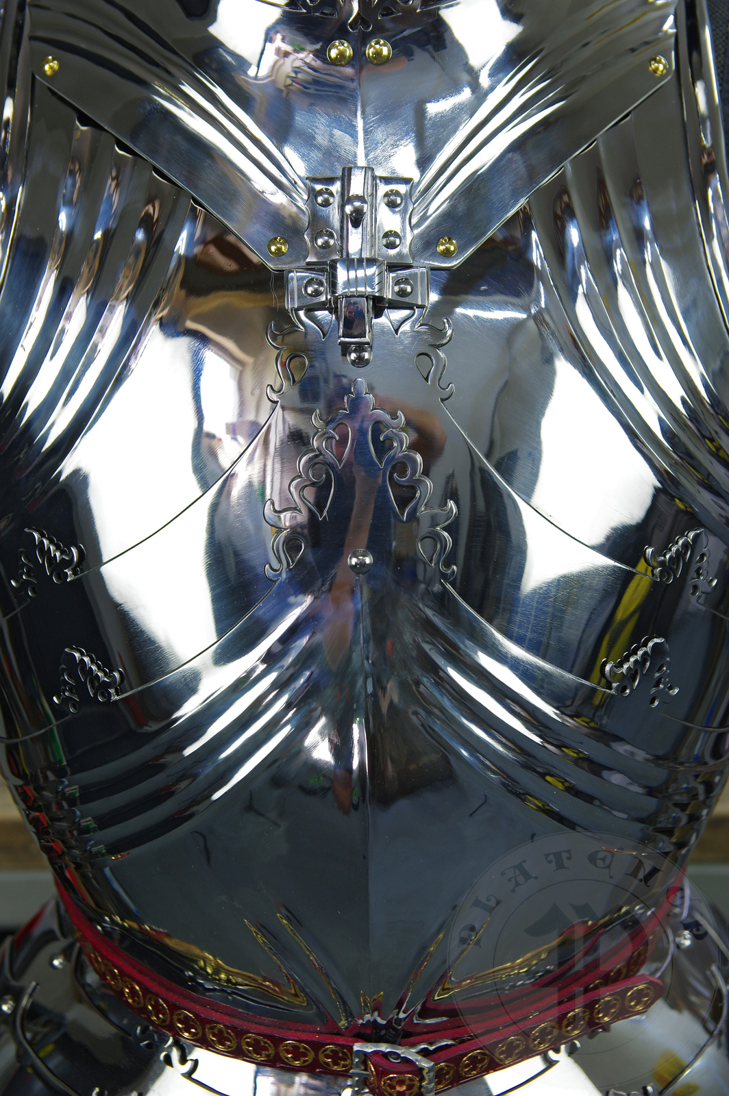 The high gothic set circa 1480-1485 in Helmschmied style consists of sallet, bevor and cuirass. They are made of steel in various thickness: 2 mm; 1,5 mm and 1,2 mm and heat hardened and tempered up to 42 HRC for cuirass with bevor and 38 HRC for sallet. The visor, lower lames and tassets are brass gilded. I also crafted handmade steel buckles for this set. Overall it involved around 850 of work hours to make it.