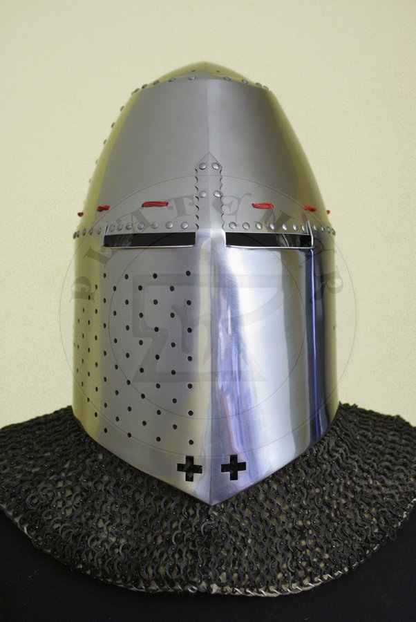 Hem wielki wzorowany na nagrobkach niemieckich rycerzy: Beringera von Berlichinge 1377 oraz Voita von Rieneck 1379/Great helm based on german knight effigies: Beringer von Berlichinge 1377 and Voit von Rieneck 1379