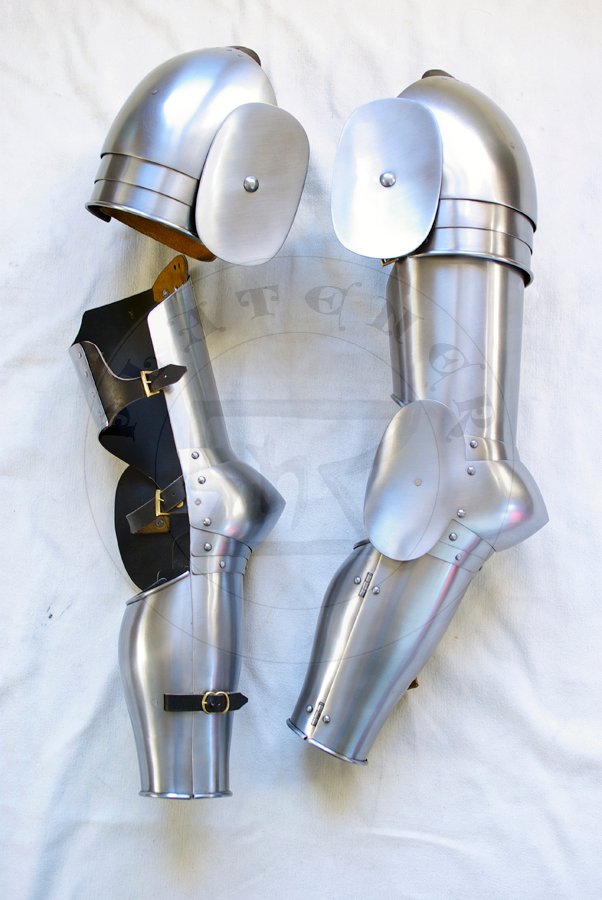 Pytowe osony rk koniec XIV wieku, pcztek XV./ Plate arm harness for late XIV c. - begin of XV c.